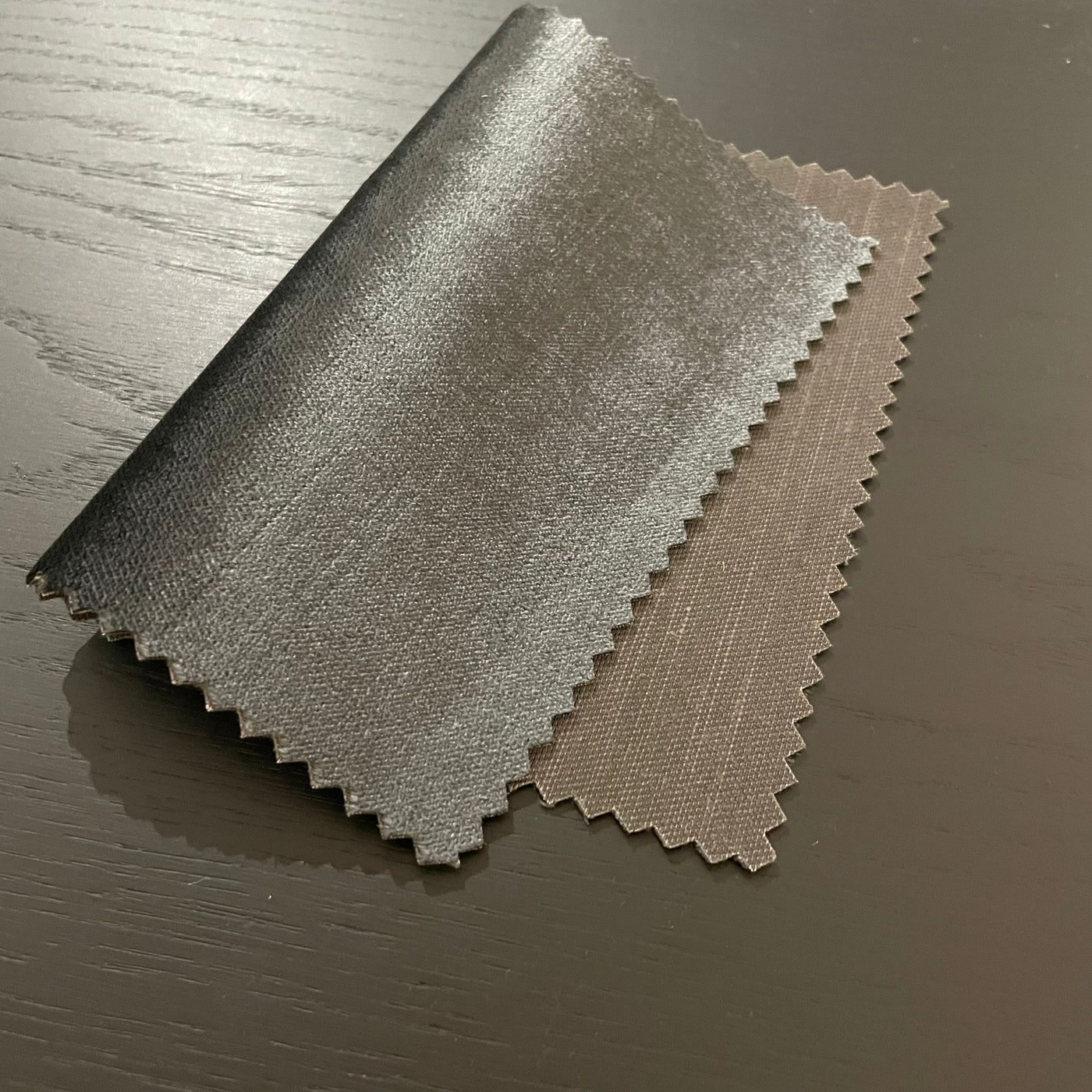 Velvet Shine Donkergrijs